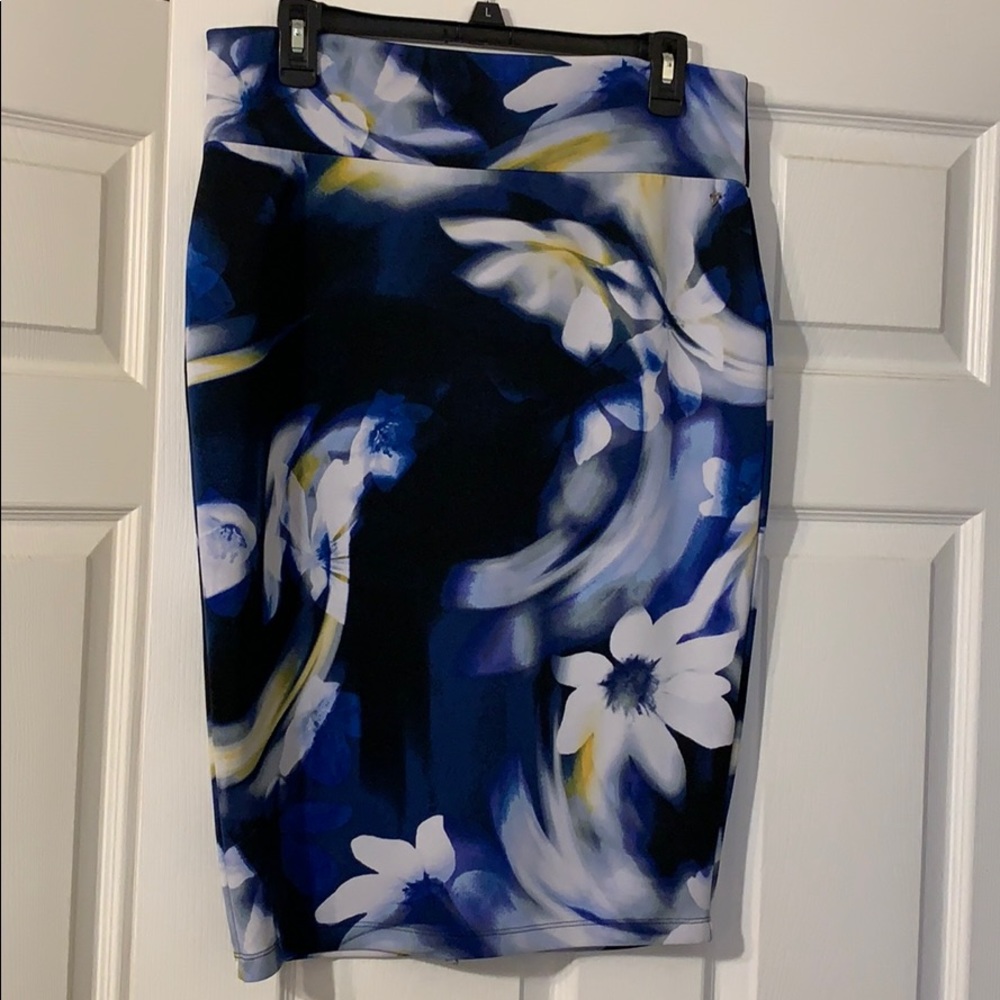 Thalia Sodi Pencil Skirt